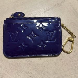 Authentic Louis Vuitton Vernis key cle blue/purple color